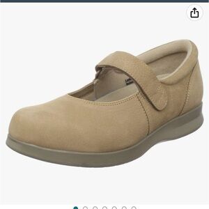 DREW Bloom II Taupe Nubuck Mary Jane Flats Velcro Strap Shoes Tan Size 7 WW